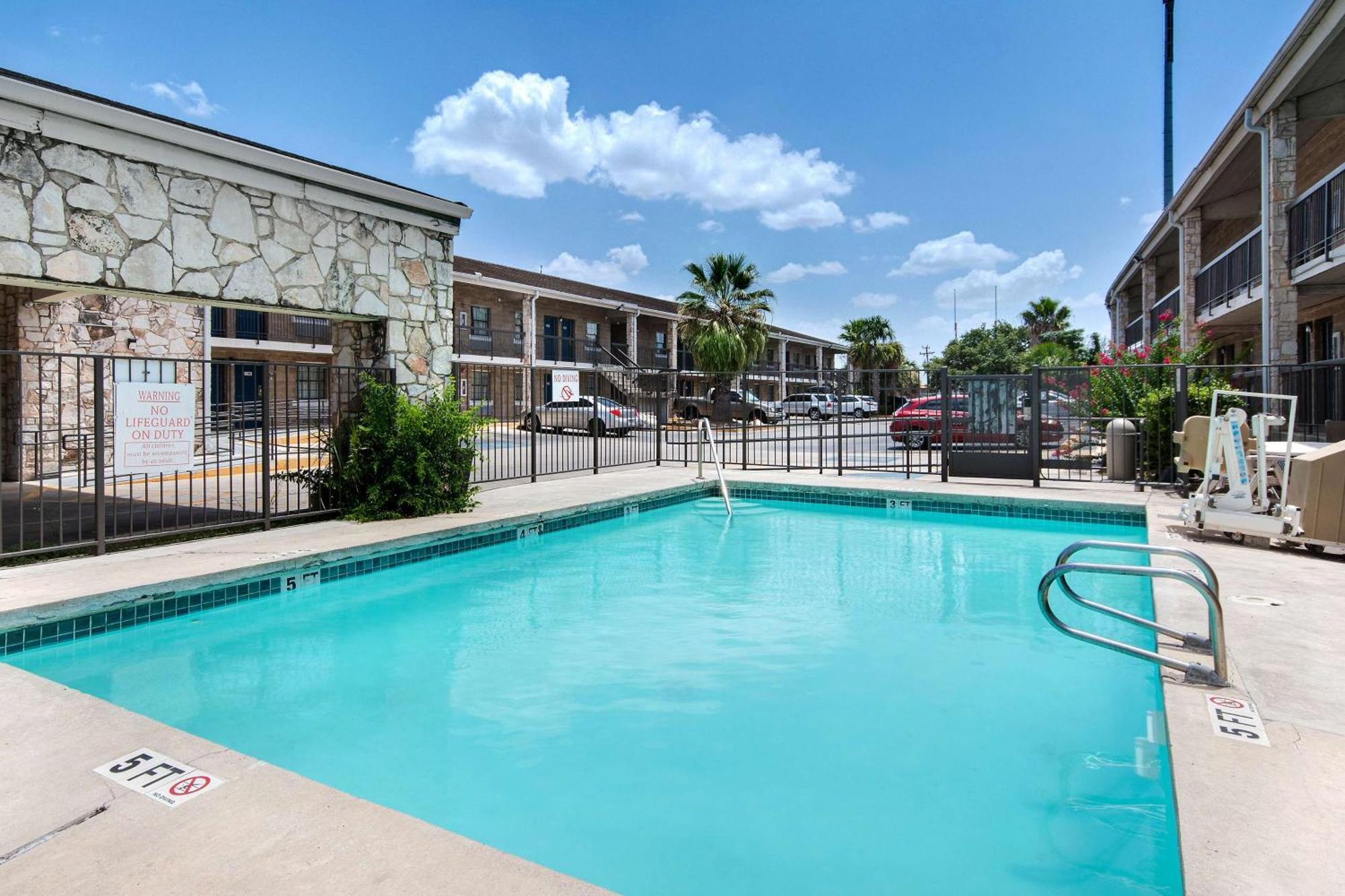 Studio 6 San Antonio Tx Northwest Medical Center Екстер'єр фото